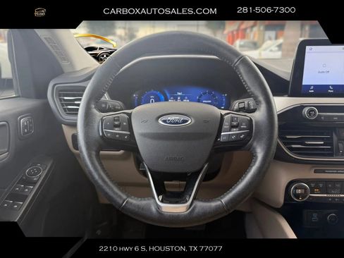 Used 2021 Ford Escape SEL w/ Technology Package AWD/4WD image 10