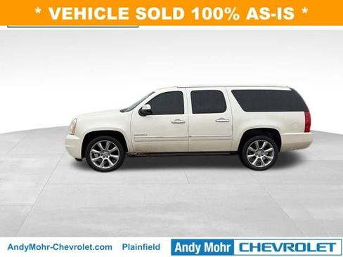 Used 2014 GMC Yukon XL Denali image 2