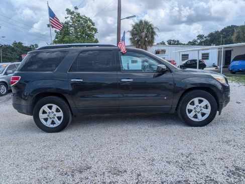 Used 2007 Saturn Outlook XE w/ Preferred Pkg FWD image 4