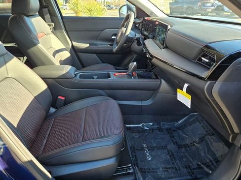 Used 2026 Nissan Kicks SR image 20