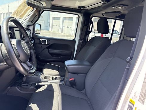 Used 2023 Jeep Wrangler Unlimited Sport AWD/4WD image 17