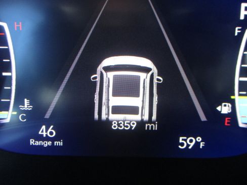 Used 2025 Chrysler Pacifica Select image 18