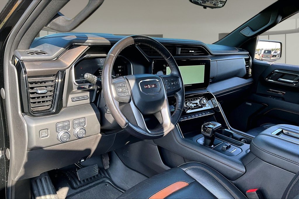 Used 2022 GMC Sierra 1500 AT4 w/ AT4 Premium Package AWD/4WD image 13