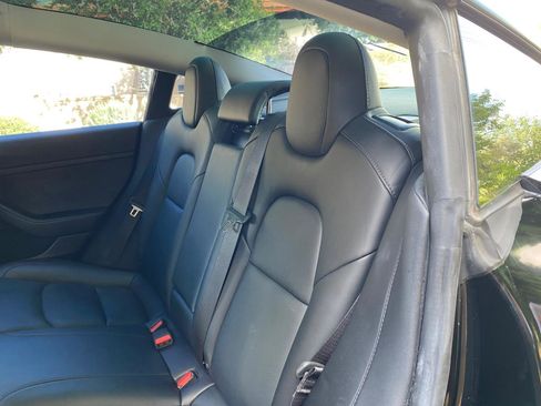 Used 2022 Tesla Model 3 Long Range image 33