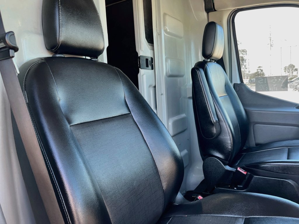 Used 2024 Ford Transit 250 148 High Roof Extended w/ Load Area Protection Package RWD image 27