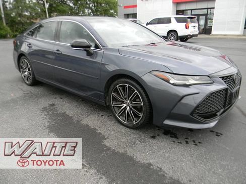 Used 2019 Toyota Avalon Touring w/ All Weather Liner Package FWD image 1