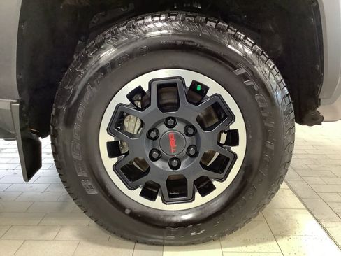 Used 2024 Toyota Tacoma TRD Off-Road image 26