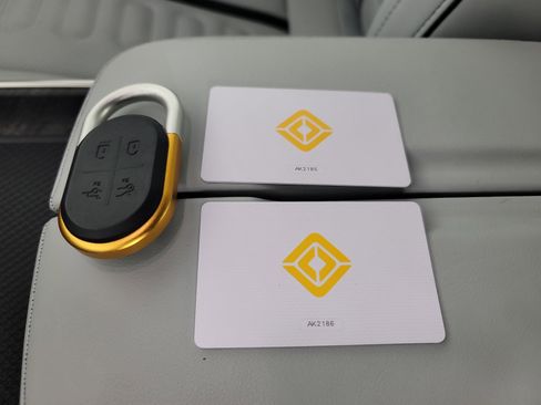 Used 2023 Rivian R1T Adventure image 29