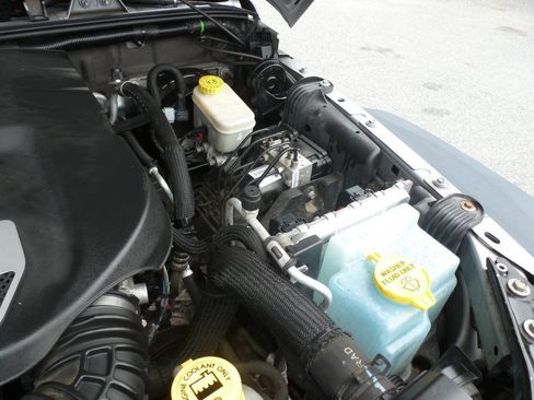 Used 2014 Jeep Wrangler Sport AWD/4WD image 32