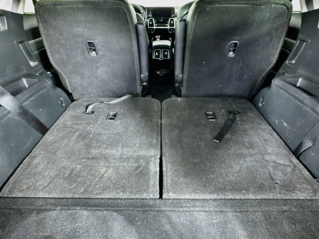 Used 2023 Kia Sorento SX FWD image 32