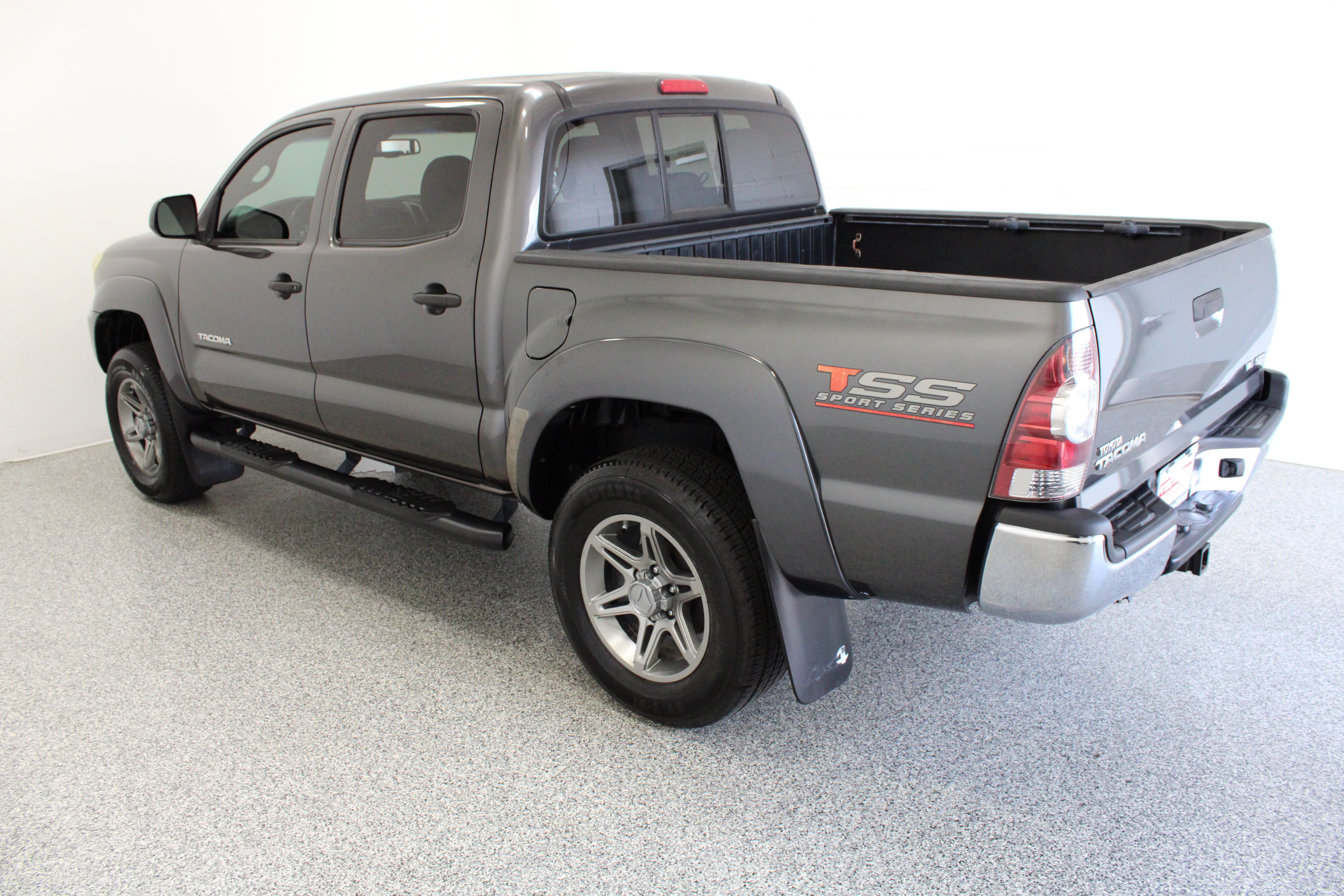 Used 2013 Toyota Tacoma 4x4 Double Cab w/ SR5 Pkg image 10