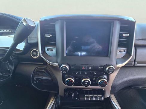 Used 2020 RAM 2500 Laramie w/ Chrome Appearance Group AWD/4WD image 22
