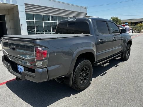 Used 2021 Toyota Tacoma SR5 RWD image 9