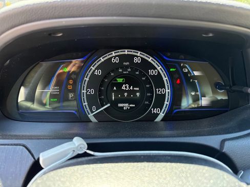 Used 2014 Honda Accord Hybrid Sedan image 12