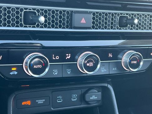 Used 2025 Honda Civic FWD Hybrid Sedan image 17