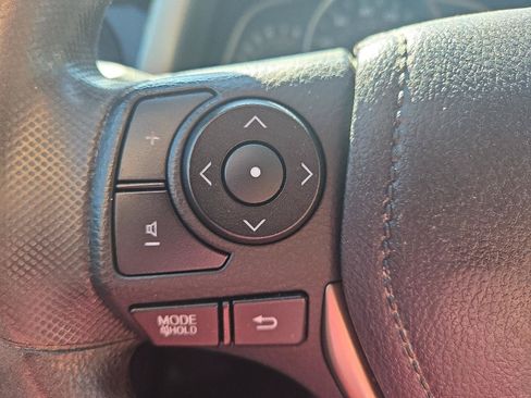 Used 2015 Toyota RAV4 LE AWD/4WD image 14