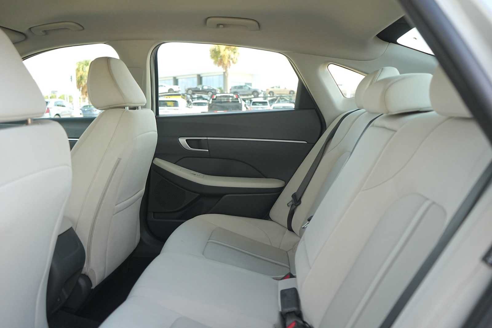 Used 2025 Hyundai Sonata SEL FWD image 14