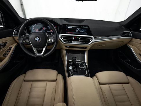 Used 2020 BMW 330i xDrive Sedan AWD/4WD image 17
