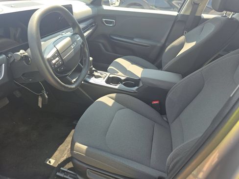 Used 2025 Kia K4 FWD image 3