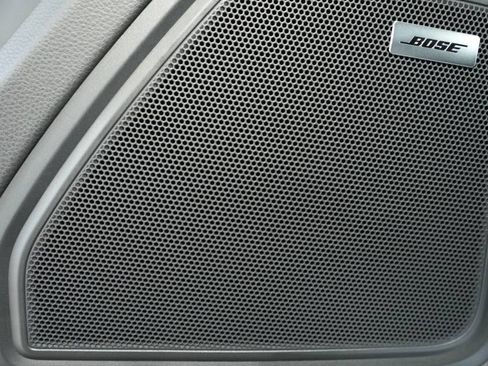 New 2025 Porsche Macan image 31