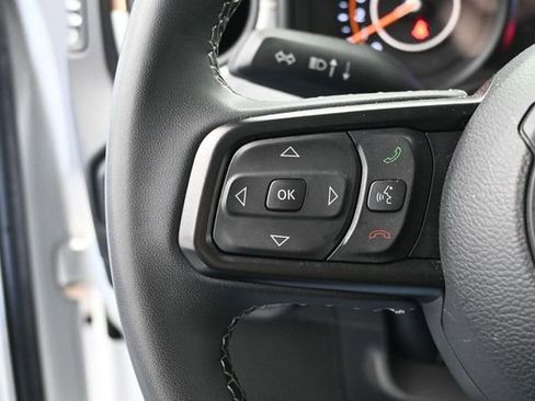Used 2025 Jeep Wrangler Unlimited Sport AWD/4WD image 29