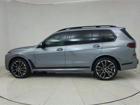 Used 2023 BMW X7 xDrive40i w/ M Sport Package image 75