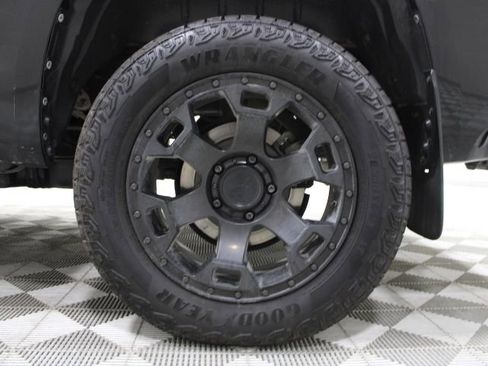 Used 2020 Toyota Tundra SR5 w/ SR5 Upgrade Package image 48