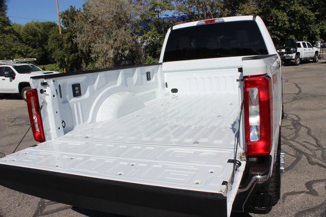 Used 2024 Ford F350 XLT w/ FX4 Off-Road Package AWD/4WD image 13
