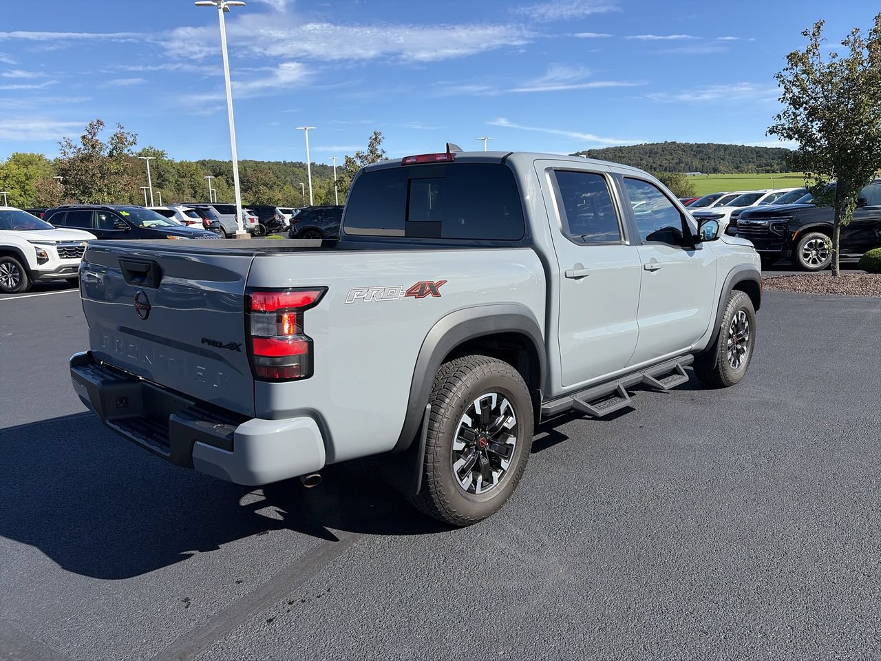 Used 2024 Nissan Frontier PRO-4X AWD/4WD image 7
