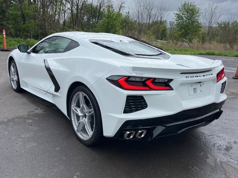 Used 2022 Chevrolet Corvette Stingray Preferred Cpe w/ Battery Protection Package RWD image 5