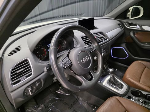 Used 2018 Audi Q3 2.0T Premium Plus w/ Premium Plus Package AWD/4WD image 19