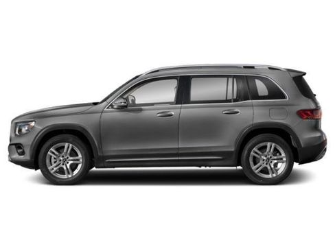 Used 2022 Mercedes-Benz GLB 250 4MATIC image 12