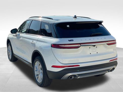 New 2026 Lincoln Corsair Premiere image 3