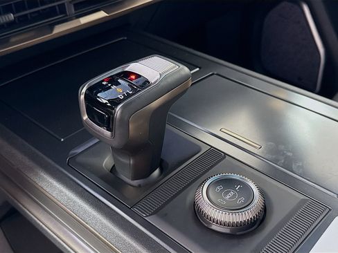 Used 2025 GMC Hummer EV 2X AWD/4WD image 19