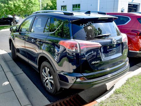 Used 2017 Toyota RAV4 LE w/ All Weather Liner Package AWD/4WD image 7