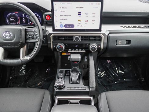 Used 2024 Toyota Tacoma TRD Off-Road image 13