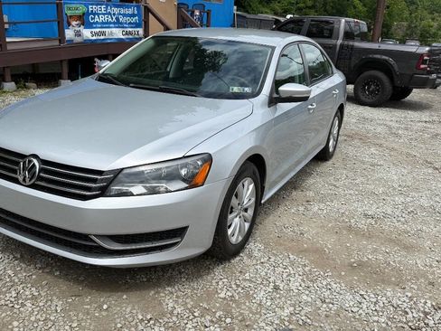 Used 2013 Volkswagen Passat 2.5 S image 4