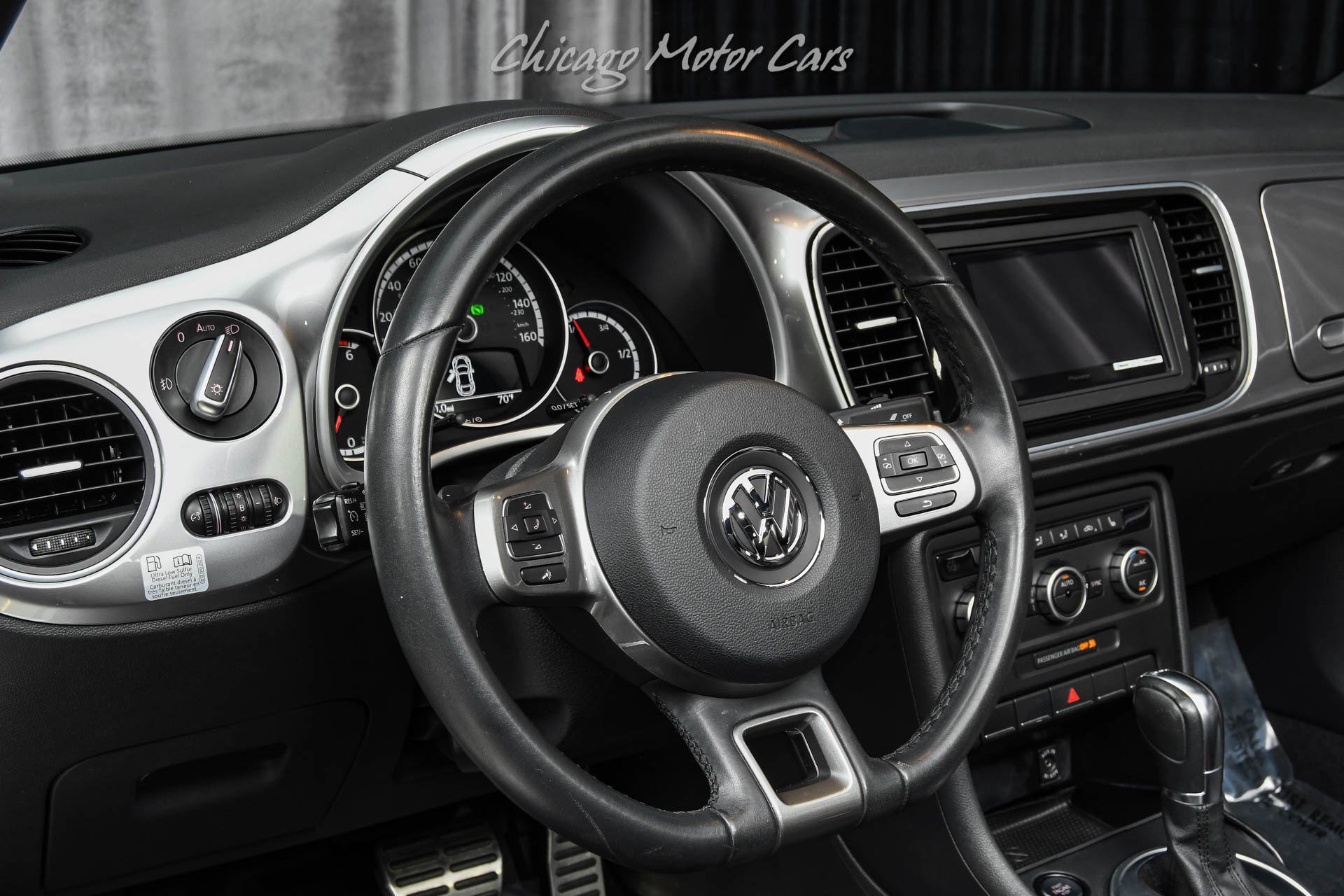 Used 2014 Volkswagen Beetle TDI FWD image 9