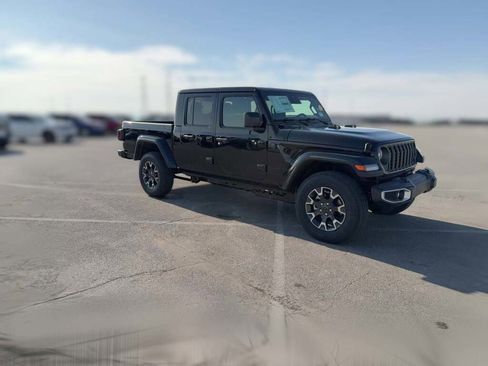 New 2026 Jeep Gladiator Sport image 16