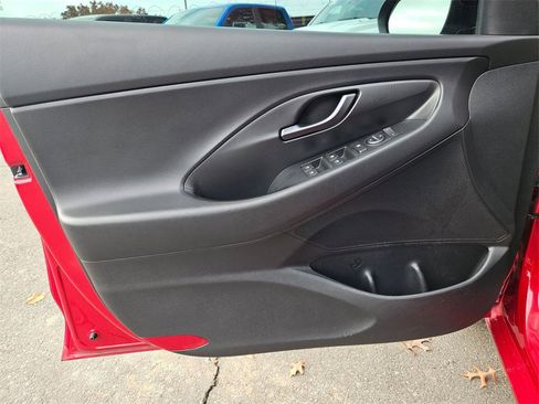 Used 2019 Hyundai Elantra GT N Line image 11