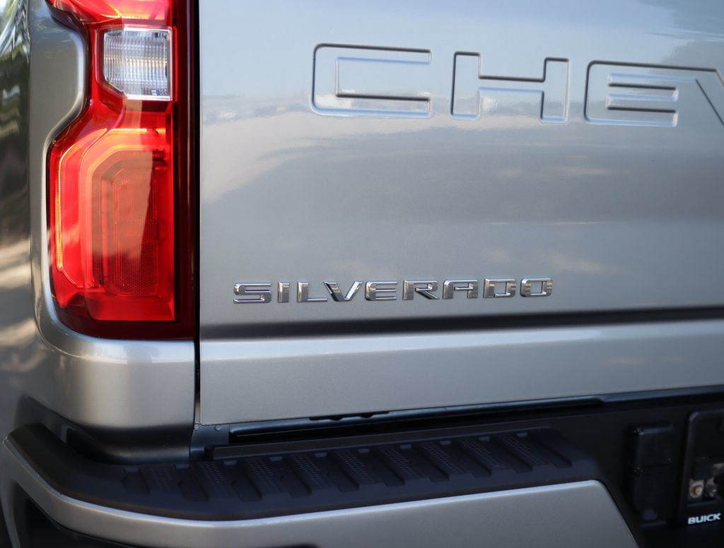 Used 2024 Chevrolet Silverado 2500 High Country w/ High Country Premium Package AWD/4WD image 39