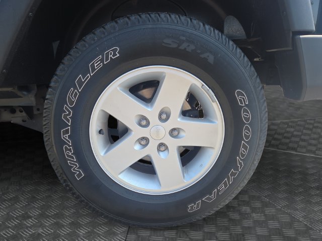 Used 2012 Jeep Wrangler Unlimited Sport AWD/4WD image 30