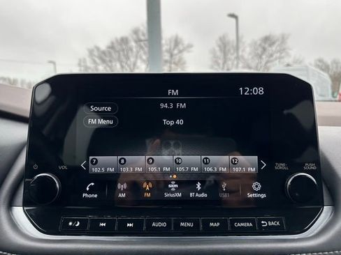 Used 2022 Nissan Rogue SL w/ SL Premium Package image 21