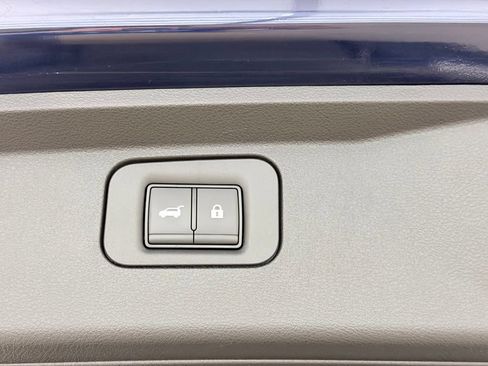 Used 2025 Nissan Armada Platinum w/ Convenience Package AWD/4WD image 36