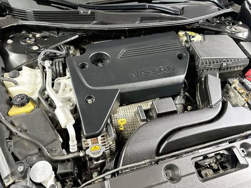 Used 2017 Nissan Altima 2.5 SR w/ Midnight Edition Package FWD image 26