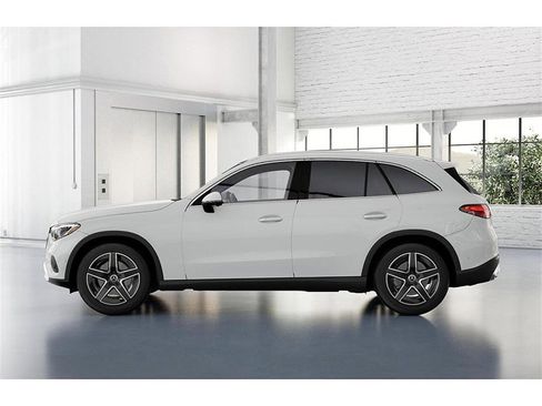 New 2026 Mercedes-Benz GLC 300 4MATIC image 34