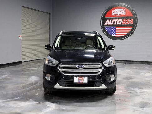 Used 2017 Ford Escape Titanium w/ Equipment Group 301A AWD/4WD image 2