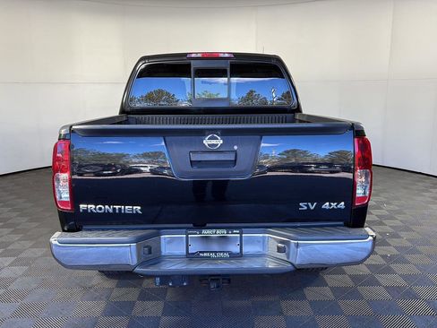 Used 2019 Nissan Frontier SV image 6