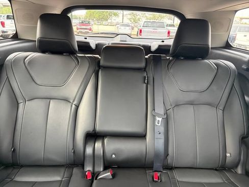 Used 2023 INFINITI QX60 Sensory w/ Cargo Package AWD/4WD image 12