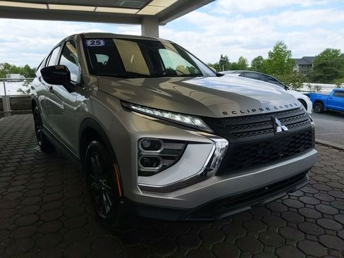Used 2025 Mitsubishi Eclipse Cross LE AWD/4WD image 4